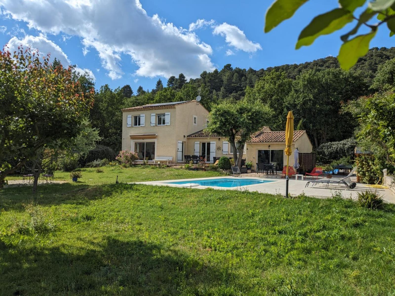 Villa Calme Avec Piscine A Greoux Exterior foto