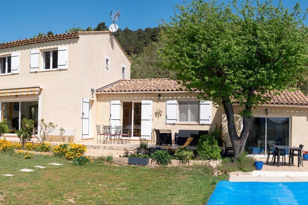 Villa Calme Avec Piscine A Greoux Exterior foto
